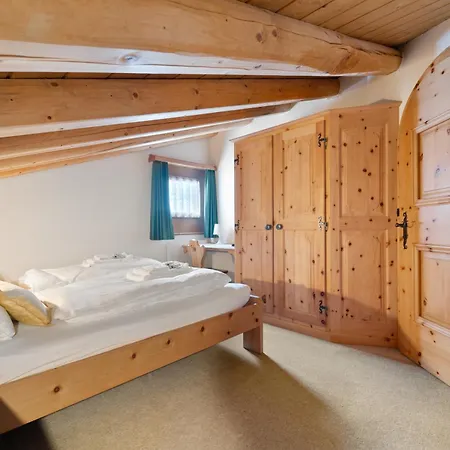 St Moritz Гостевой дом Madulain