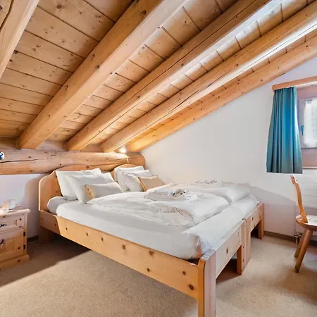 Konukevi St Moritz Madulain